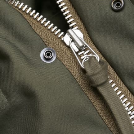 フード付き ミリタリージャケット