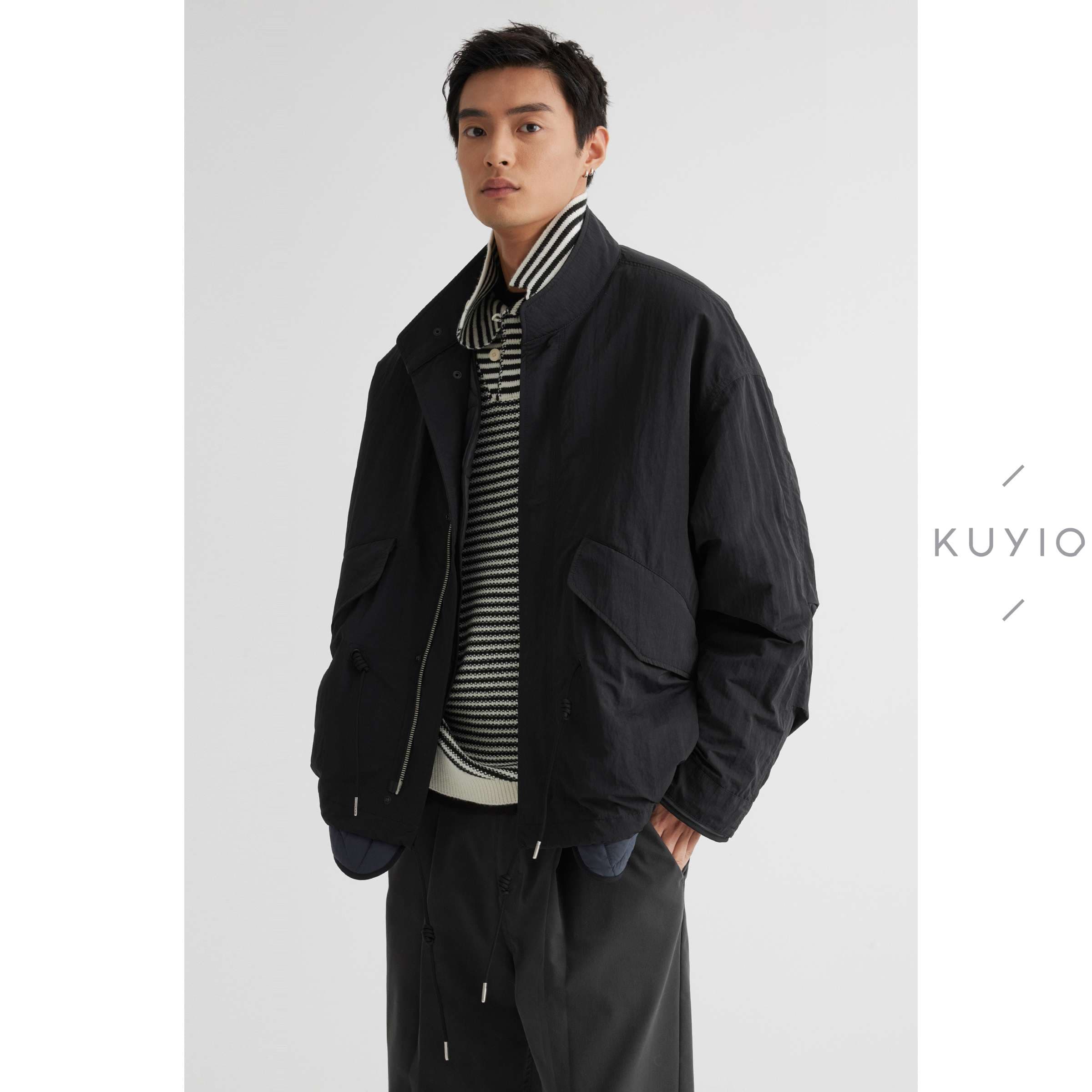 ゆったりシルエットのミリタリーフィールドジャケット
